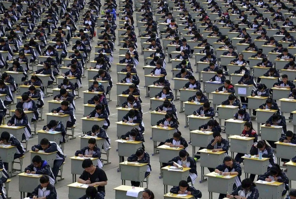Китайский сдать экзамен. Экзамен в Китае. Сдача экзамена в Китае. ЕГЭ В Китае. Государственные экзамены в Китае.